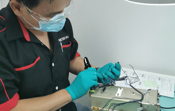 AMETEK MRO Singapore employee performing A350 component repair